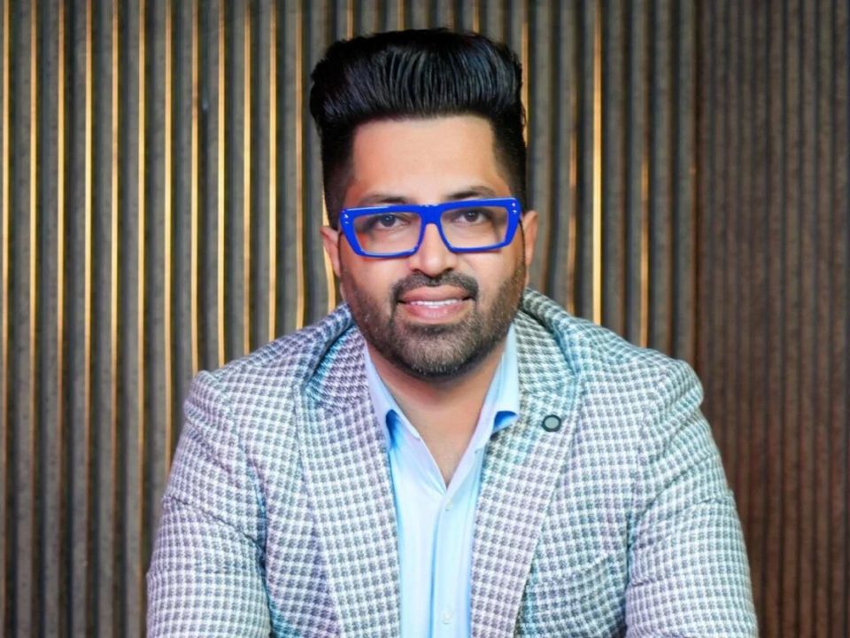 Mohammad Saif, World First Mixed Gender Format Owner